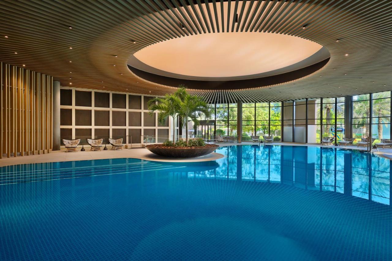 Курортный комплекс The Ritz-carlton, Bahrain 5*